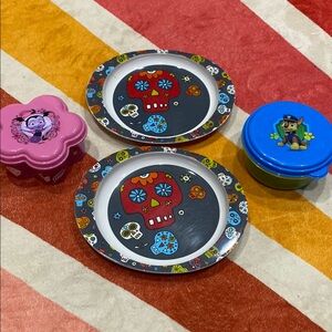 3/$10 kids sugar Skull Plates and Containers